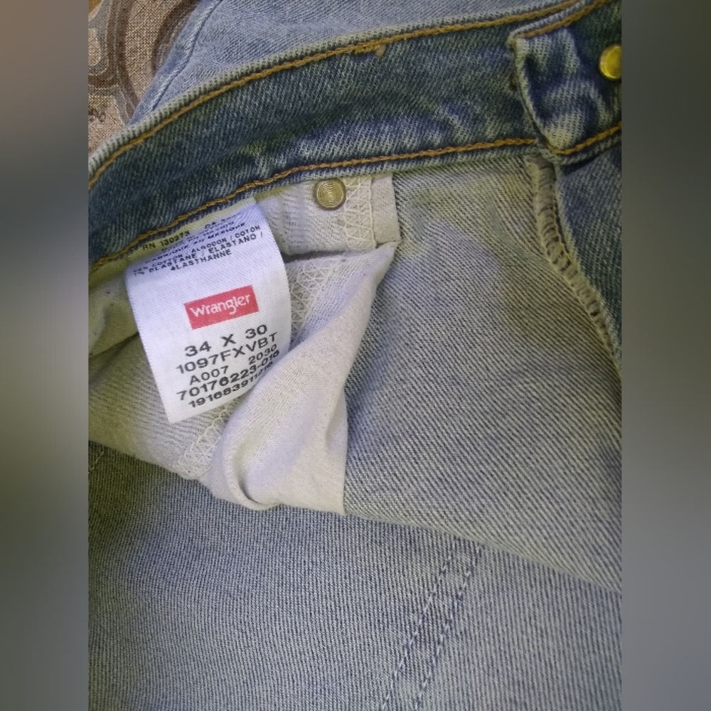 Wrangler Custom Shorts - Picture 3 of 3
